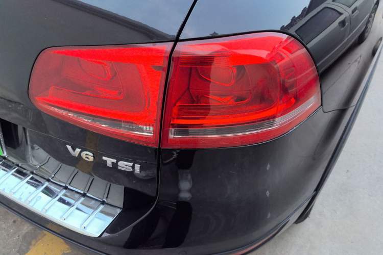 Used Volkswagen Touareg 2011 3.0 TSI Comfort Version
