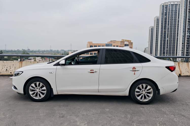 Used Buick GT 2018 15T Manual Elite Version China V Standard
