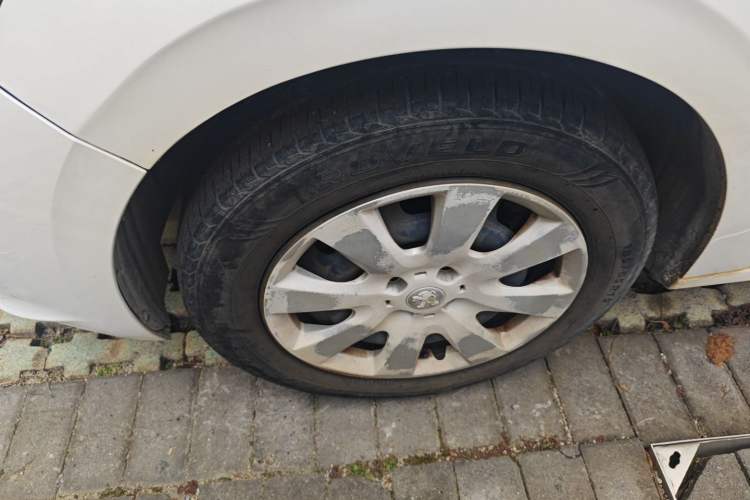 Used Peugeot 301 2016 1.6L Manual Comfort Edition
