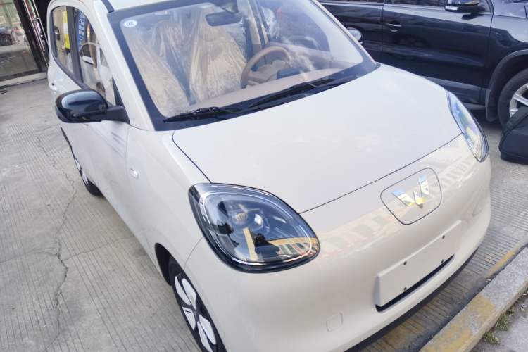 Used Wuling Hongguang MINIEV 2025 Four-Door Version Advanced Edition
