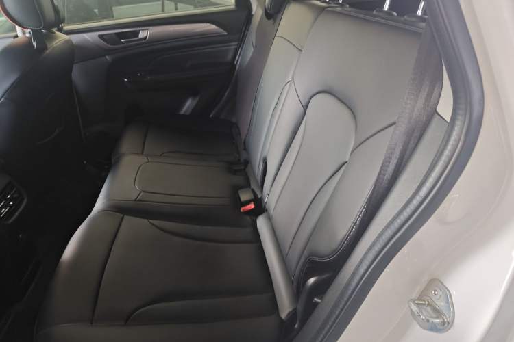 Used Haval M6 2021 PLUS 1.5T DCT Luxury Smart Connectivity Model
