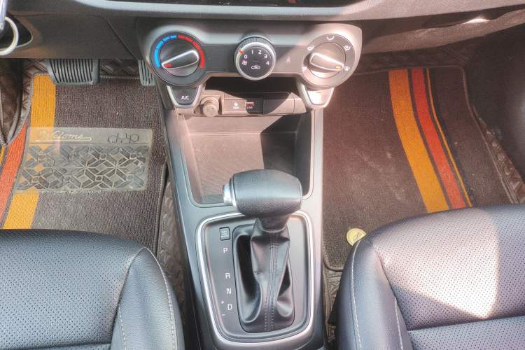 Used Kia K2 2017 Sedan 1.4L Automatic Transmission 15th Anniversary Special Edition GLS
