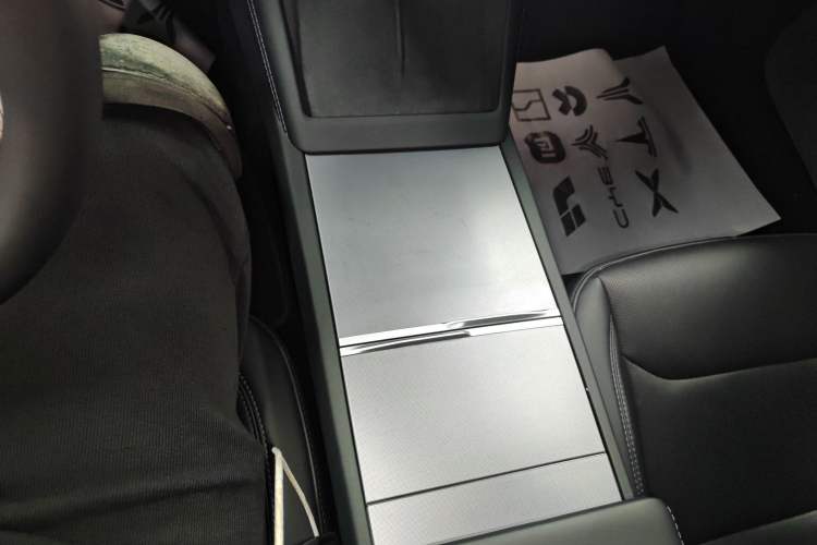 Used Tesla Model 3 2023 Long-Range All-Wheel-Drive Version