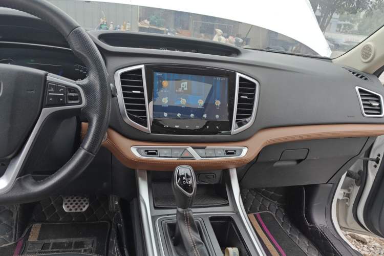 Used Geely Auto Vision X6 2018 1.4T CVT 4G Connected Luxury Version
