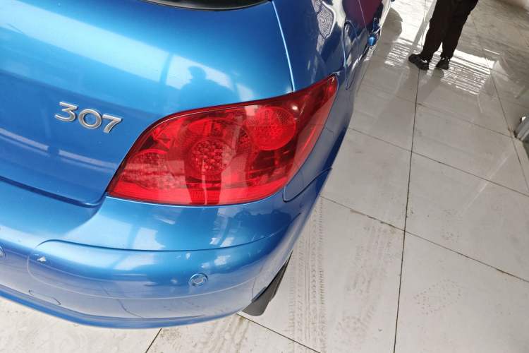 Used Peugeot 307 2013 Hatchback 1.6L Automatic Comfort Edition
