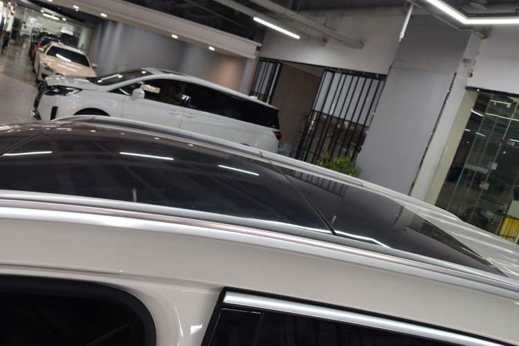 Used Mercedes-Benz GLC 2020 Facelift GLC 300 L 4MATIC Dynamic Edition
