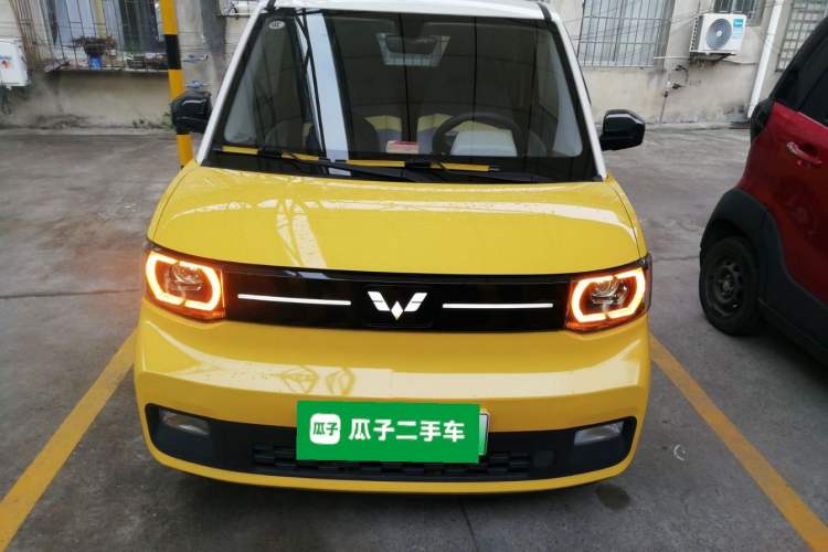 Used Wuling Hongguang MINIEV 2021 Macaron Premium Model – Lithium Iron Phosphate
