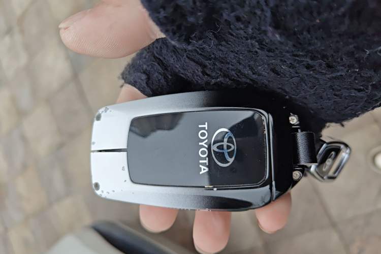 Used Toyota Highlander 2024 2.5L Smart Electric Hybrid Dual-Motor Two-Wheel-Drive Elite Edition 5 Seats