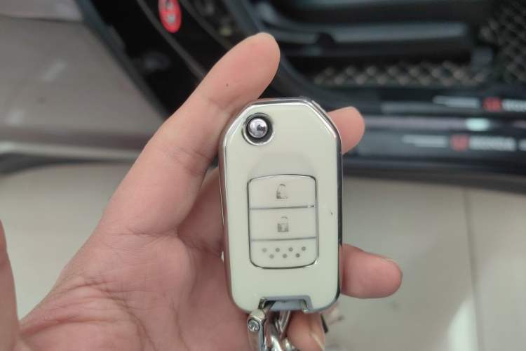 Used Honda Vezel 2020 1.5L CVT Pioneer Edition