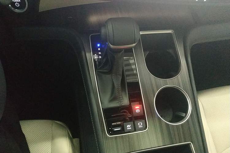 Used Toyota Sienna 2024 2.5L Hybrid Prestige Deluxe Edition