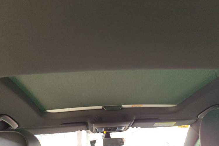 Used Volkswagen Golf 2023 Facelift 280TSI DSG R-Line Lite
