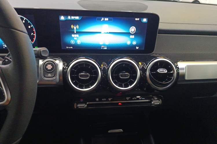 Used Mercedes-Benz GLB 2020 GLB 180 Dynamic Edition