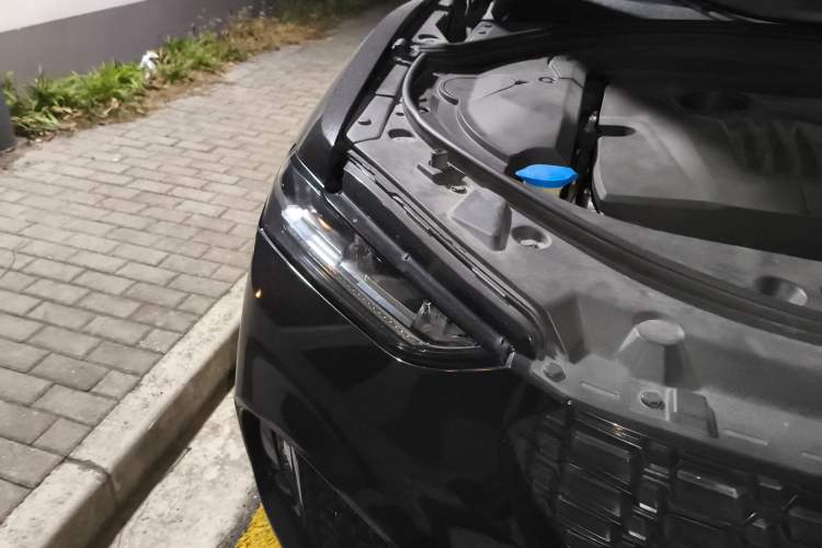 Used Wey VV7 2019 Upgraded Model 2.0T Flagship Version China V Standard
