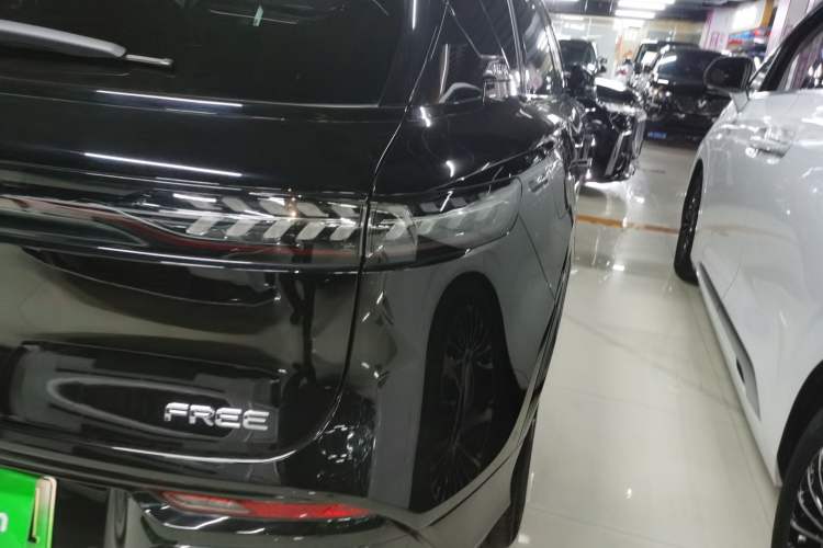 Used VOYAH FREE 2025 318 318 km Rear-Drive Touring Edition
