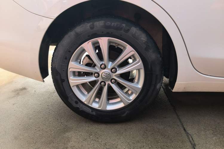 Used Buick GT 2017 15N Manual Entry-Level Trim
