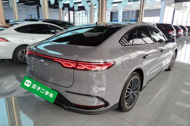 Used BYD Han 2025 EV with 701 km of Laser Radar-Enabled Intelligent Driving
