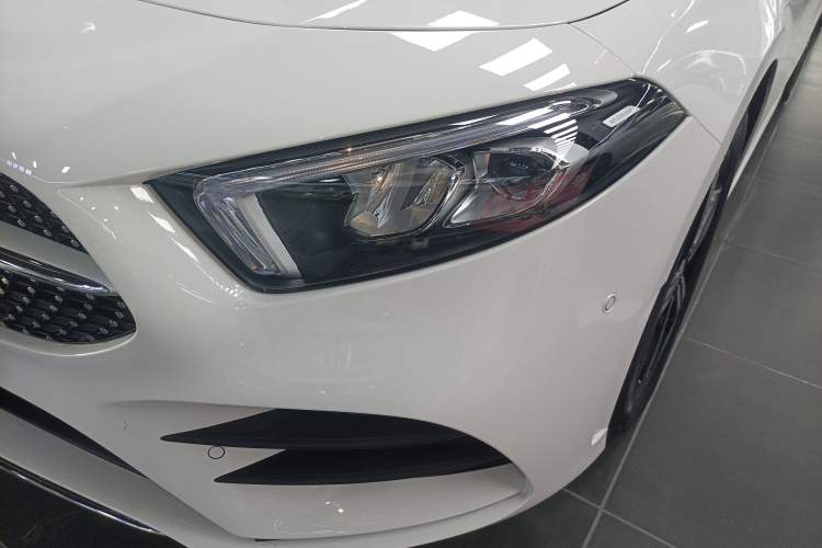 Used Mercedes-Benz A-Class 2022 Revised Version A 200 L Sport Sedan Fashionable Style