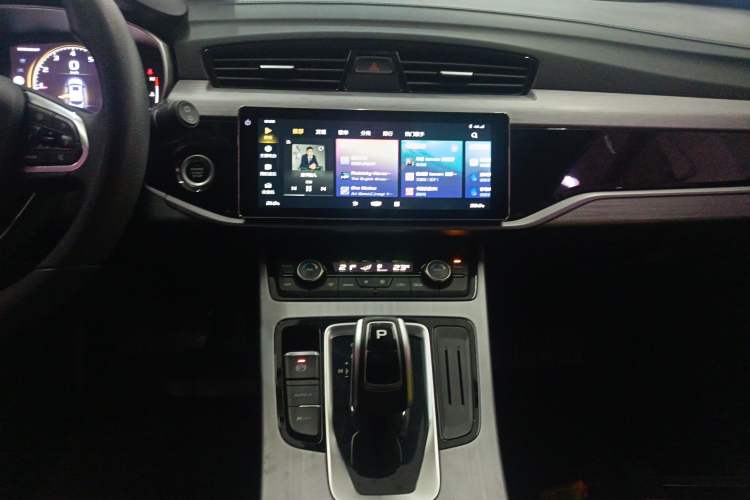 Used Geely Auto Emgrand X7 Sport 2021 Million Edition 1.8TD DCT Two-Wheel Drive Comfort Model
