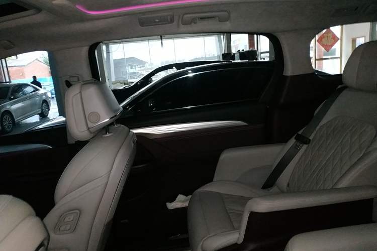 Used Buick GL8 2022 Facelift Avenir Aivia Six-Seat Deluxe Edition
