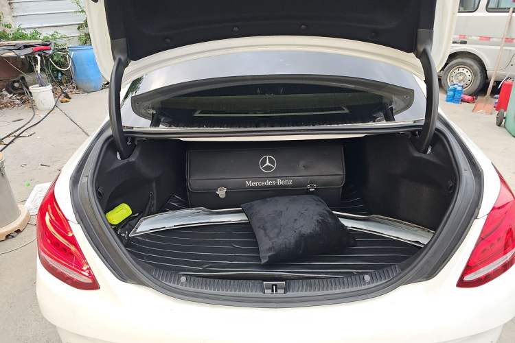 Used Mercedes-Benz C-Class 2017 Facelift C 200 L Sport Edition
