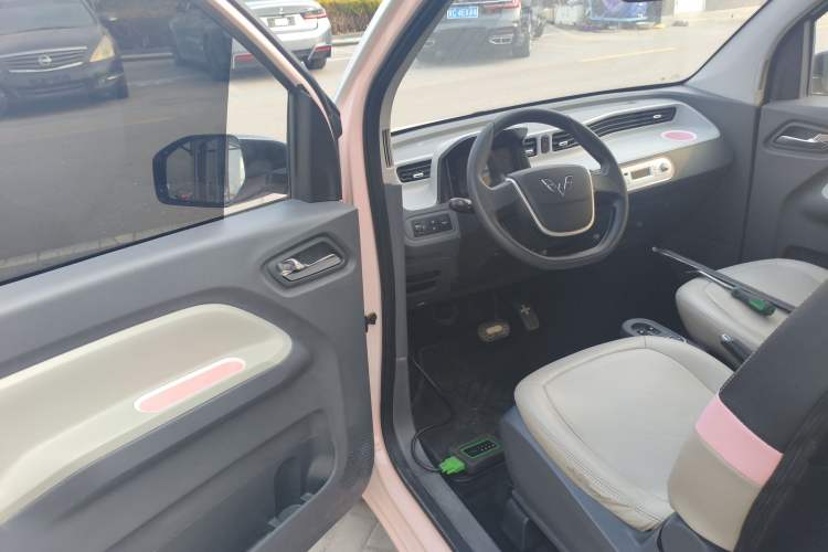 Used Wuling Hongguang MINIEV 2022 Macaron Premium Model – Lithium Iron Phosphate