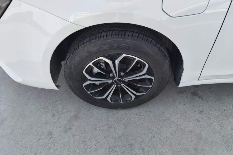 Used Roewe i6 MAX New Energy 2023 EV 420 Skyroof Special Edition
