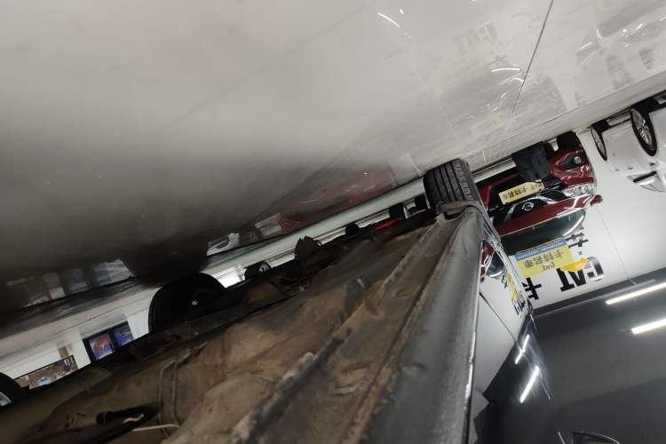 Used Volkswagen Lavida 2015 1.6L Manual Fashion Edition
