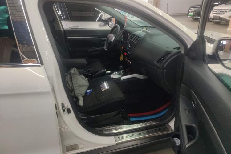 Used Mitsubishi ASX 2013 2.0L CVT Two-Wheel Drive Elite Edition