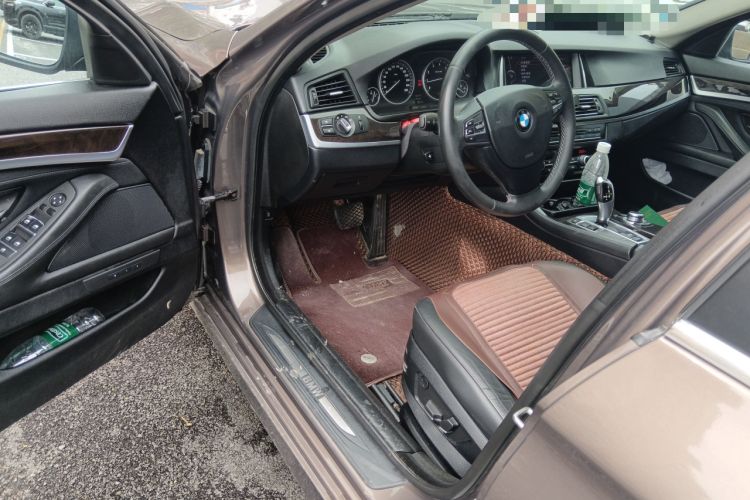 Used BMW 5 Series 2013 525Li Leading Model
