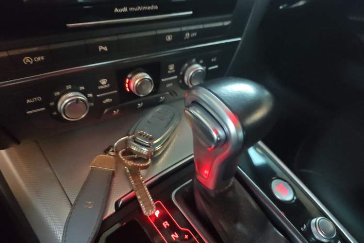 Used Audi A6L 2015 TFSI Millionth Anniversary Intelligent Model
