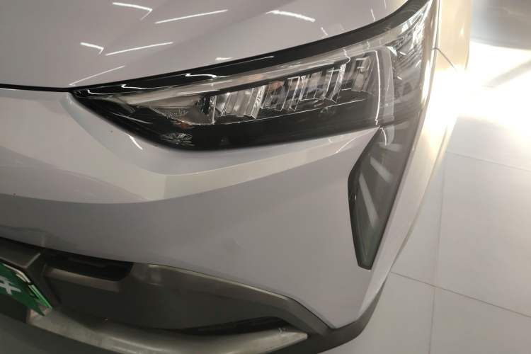 Used AION Y 2022 70 Tech Edition Lithium Iron Phosphate
