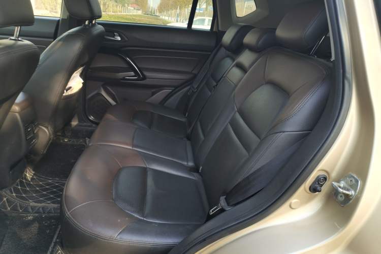 Used GAC Trumpchi GS4 2017 235T Manual Two-Wheel Drive Luxury Edition
