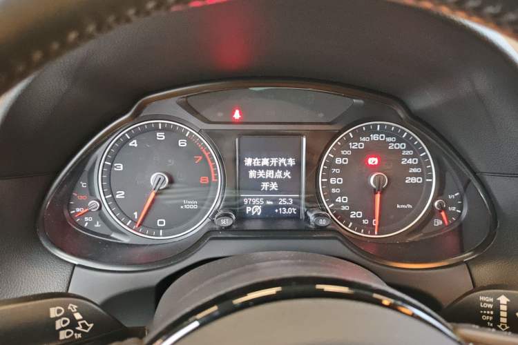 Used Audi Q5 2017 Plus 40 TFSI Ambition Model