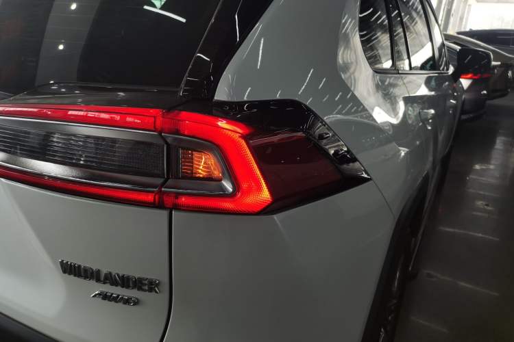 Used Toyota Wildlander 2023 2.0L CVT Four-Wheel Drive Luxury PLUS Edition
