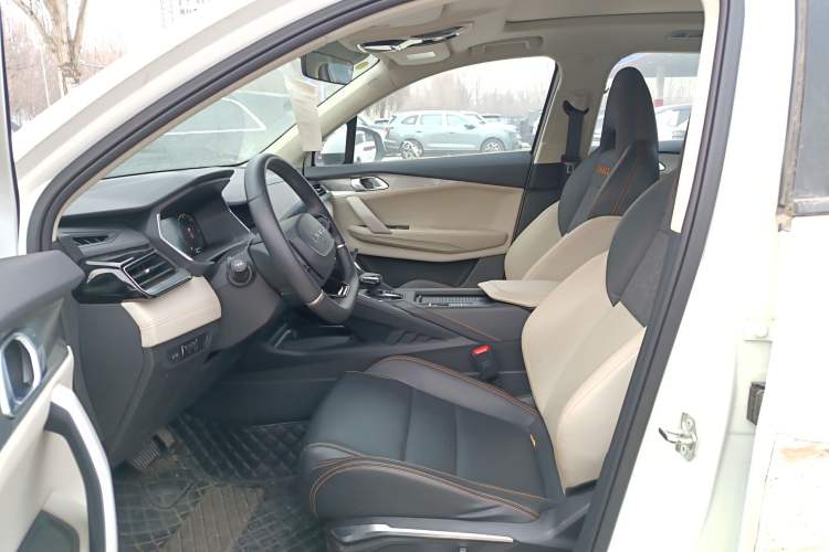 Used Lynk & Co 06 EM-P 2022 PHEV 84 km Range Pro Version
