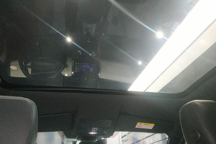 Used Land Rover Discovery Sport 2020 249 PS R-Dynamic Performance Tech Edition 7 Seats