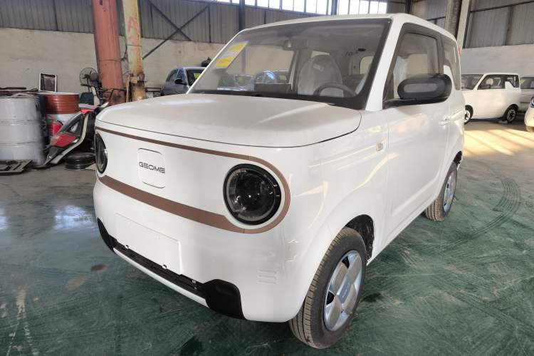 Used Geely Galaxy Panda 2024 Panda Mini 200km Endurance Bear