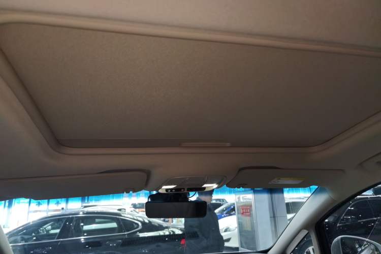 Used Buick GL8 2022 ES Landtrek 653T Luxury Edition
