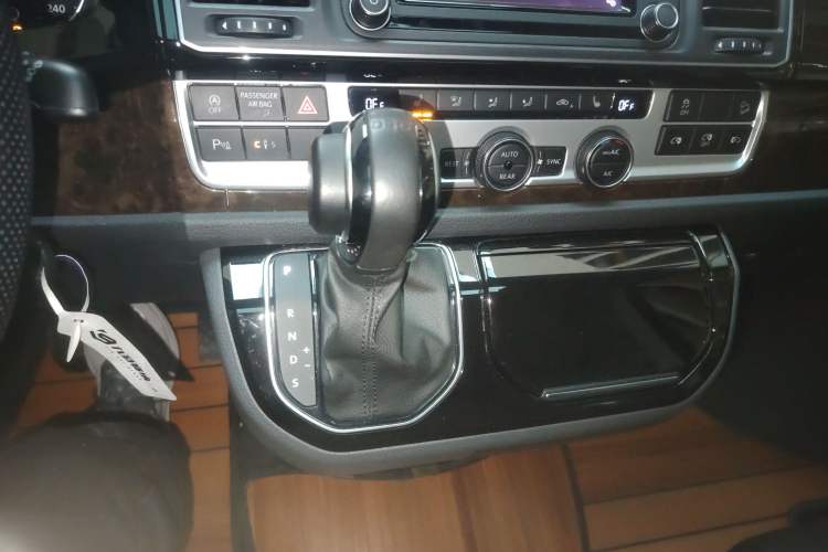 Used Volkswagen Multivan 2019 2.0 TSI 4x4 Prestige Edition 7-Seater
