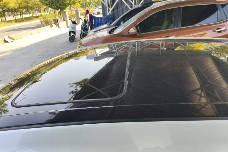 Used Toyota Avalon 2023 2.0L Premium Edition
