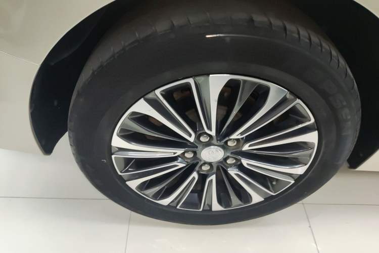 Used Buick GL8 2021 ES Landtrek 653T Luxury Model