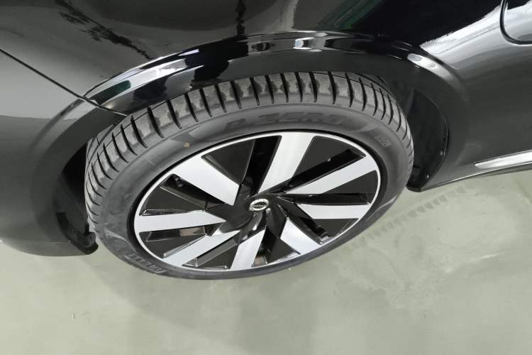 Used Volvo S90 New Energy 2024 Plug-in Hybrid Four-Wheel Drive Long-Range Luxury Smart Edition
