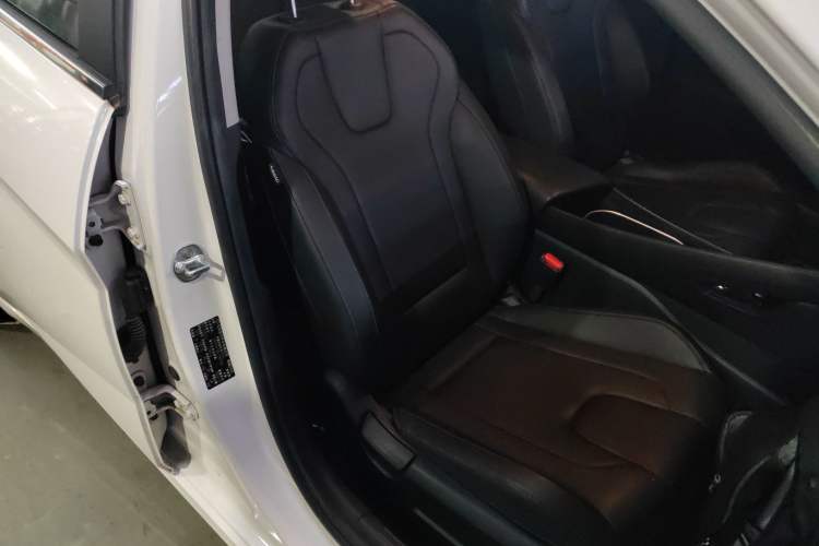 Used Hyundai Elantra 2021 1.5L CVT GLX Elite Edition
