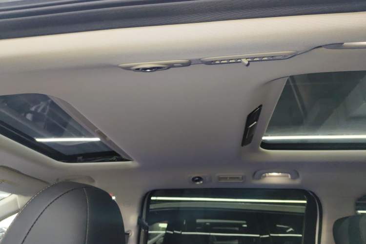 Used GAC Trumpchi Trumpchi E8 2024 Honor Series 2.0L Honor Edition
