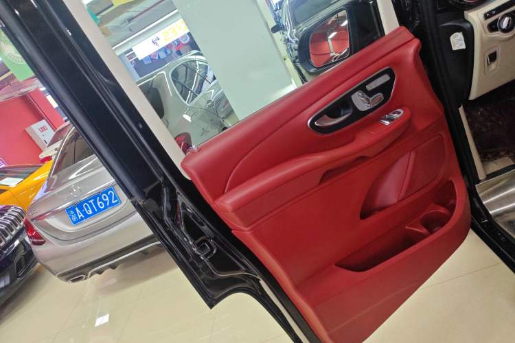 Used Mercedes-Benz V-Class 2018 V 260 L Prestige Extended Version China VI
