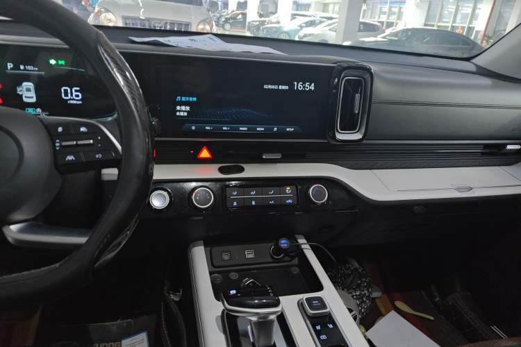 Used Hyundai ix35 2023 Musso 2.0L Deluxe Edition DLX