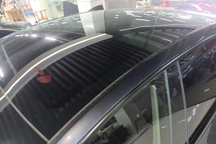 Used Tesla Model Y 2024 Long-Range All-Wheel-Drive Version
