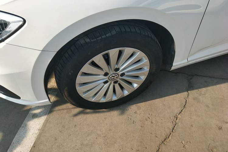 Used Volkswagen Lavida 2019 1.5L Automatic Comfort Edition China VI Standard