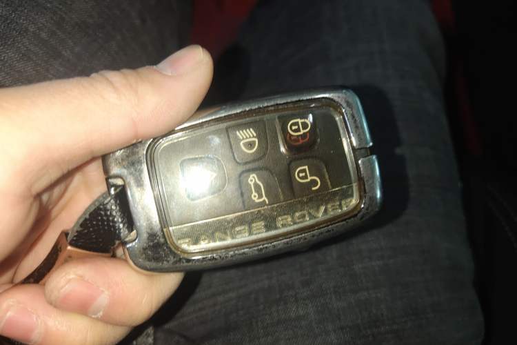 Used Land Rover Range Rover Velar 2019 250 PS
