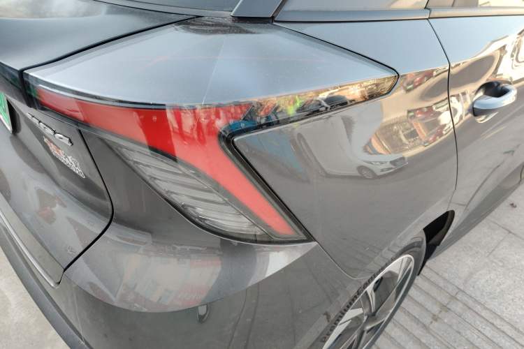 Used MG 4 EV 2023 415 km Range Sea-Champion Executive Edition
